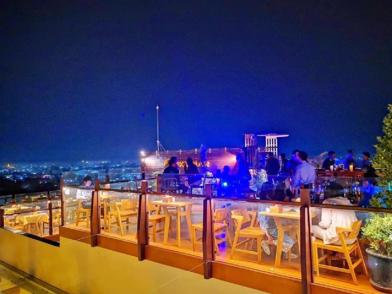 Ritz Grand Hotel מנדלאי מראה חיצוני תמונה