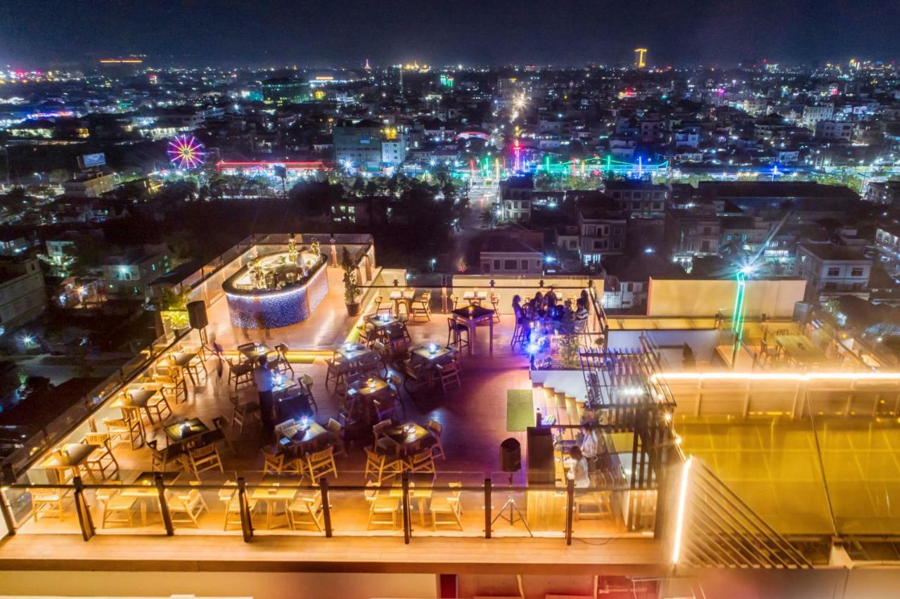 Ritz Grand Hotel מנדלאי מראה חיצוני תמונה