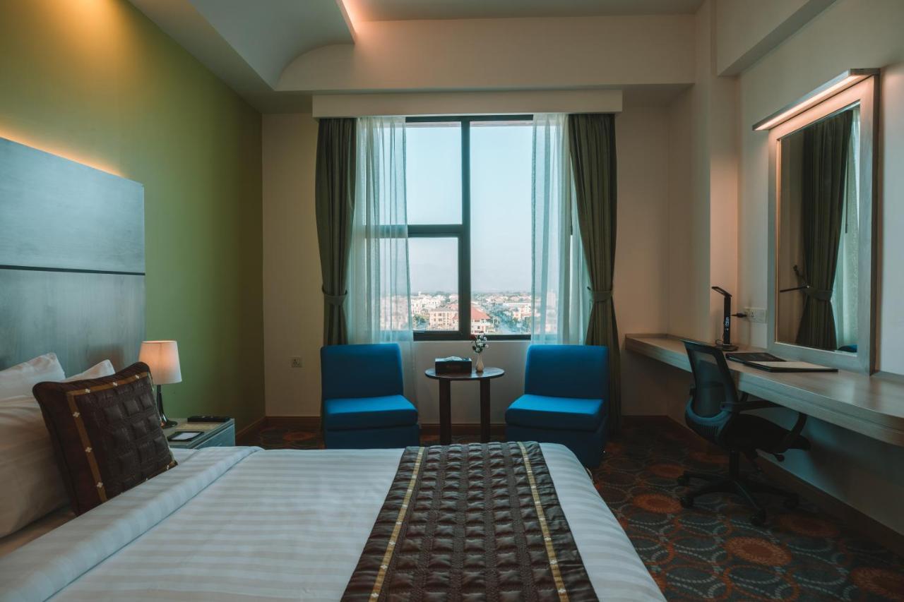 Ritz Grand Hotel מנדלאי מראה חיצוני תמונה